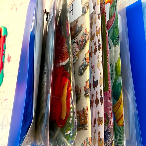 Binder Full of Ephemera / Junk Jounal - Picture 1 of 8